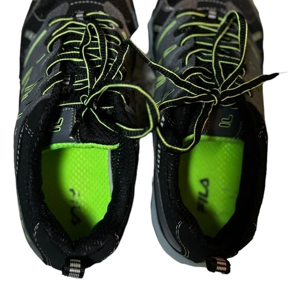 Fila At Peak 21 Boys Sneakers Black Gray with Neon Green Size 5 Low Top Sneakers - Picture 11 of 14